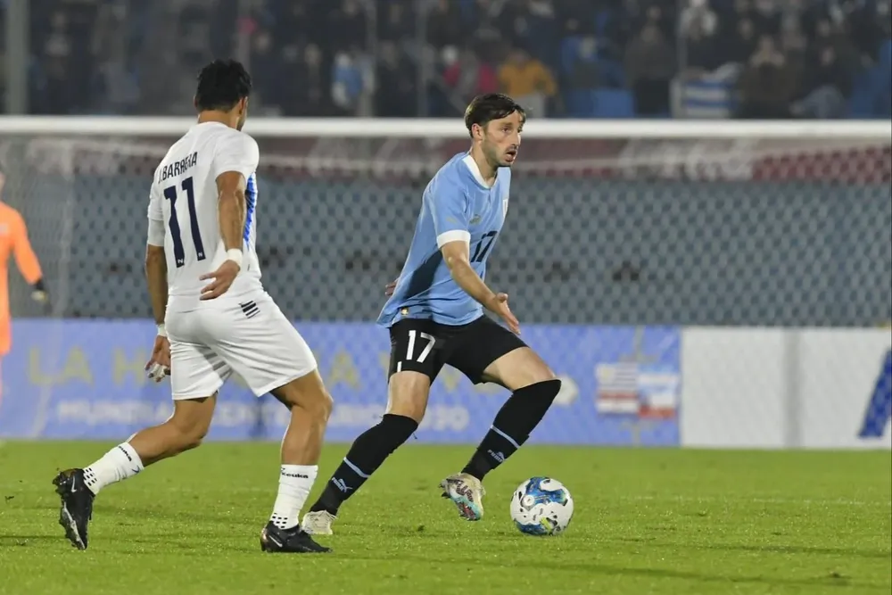 Matías Viña con la selección