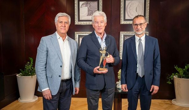El actor Richard Gere recibió el Galardón de Honor de los 69 Premios Sant Jordi de Cinematografía.&nbsp;
