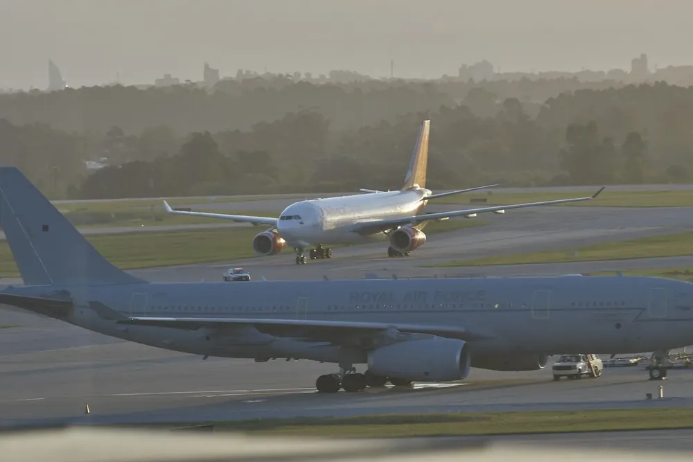 El aeropuerto de Carrasco cuenta con 22 frecuencias semanales que conectan Montevideo con seis ciudades