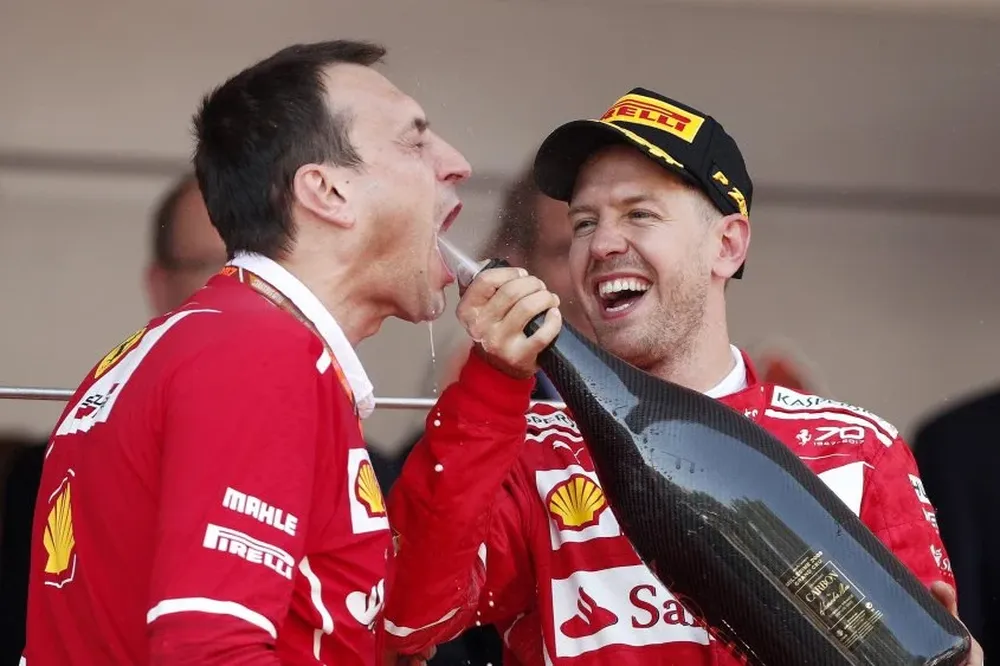 Sebastial Vettel celebra en Mónaco