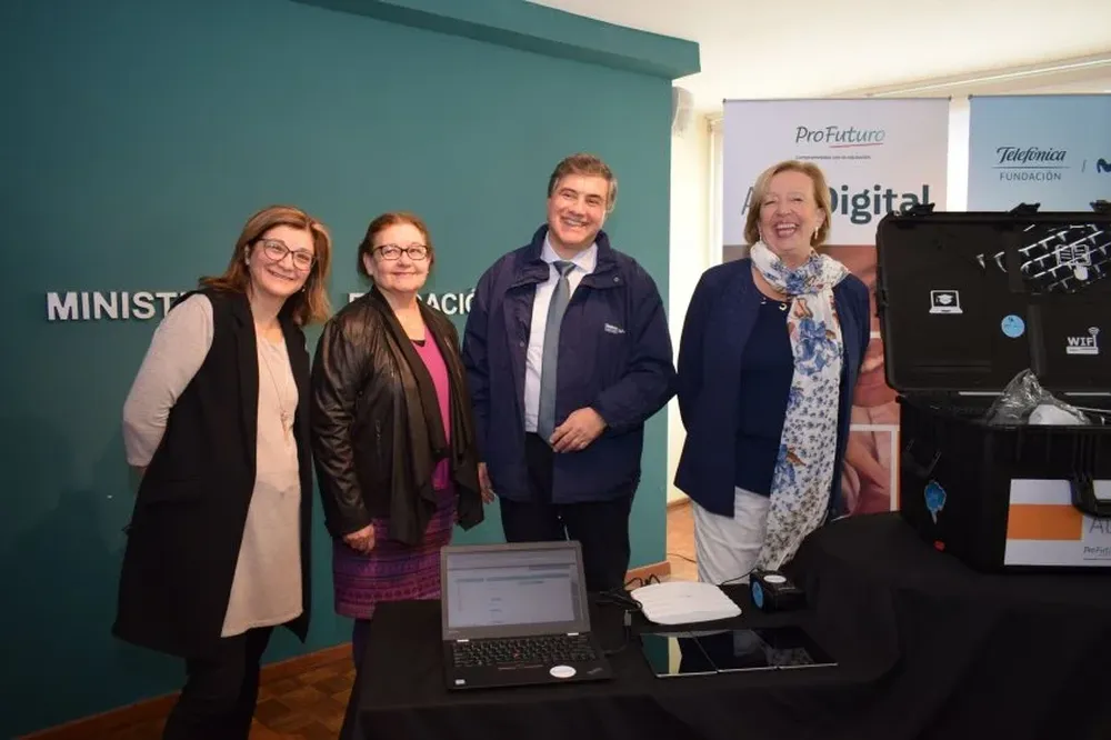 Rosita Angelo, Edith Moraes, José Pedro Derrégibus y María julia Muñoz