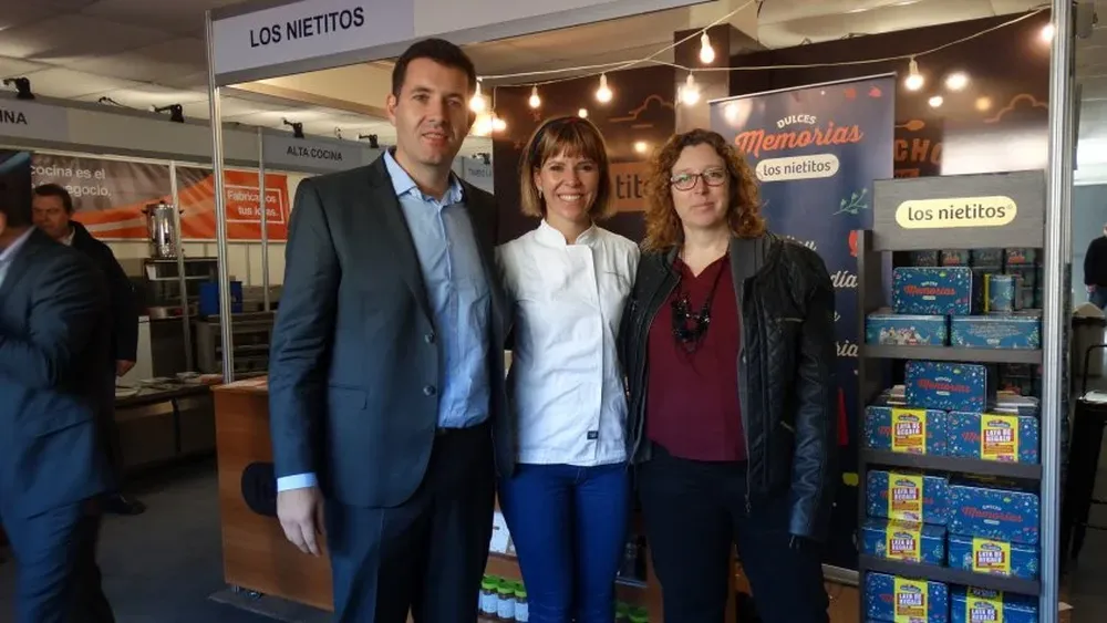 Benjamin Wright, Ximena Torres y Analía Bonjour