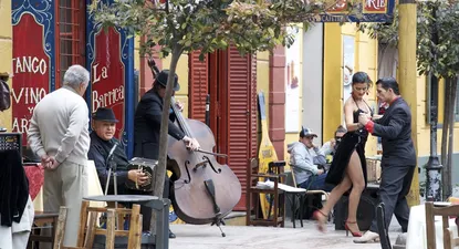 ¿Qué tan barato es hoy ir de paseo a Brasil o Argentina?