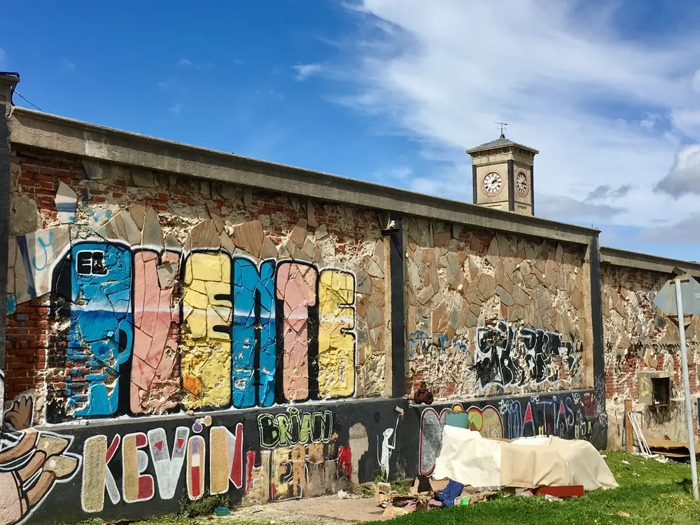 Las antiguas instalaciones de la Compañía del Gas están en ruinas