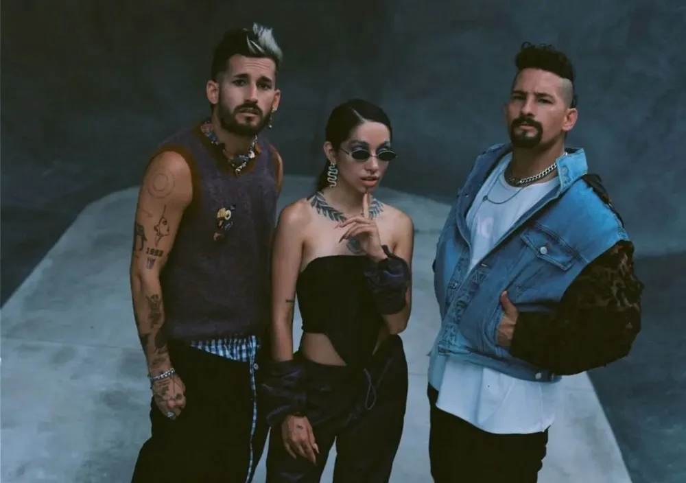 María Becerra con Mau y Ricky