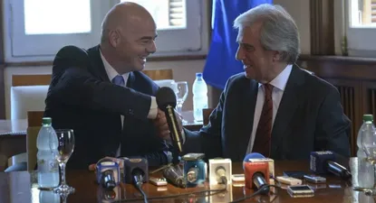 Infantino y Vázquez en la Residencia de Suárez
