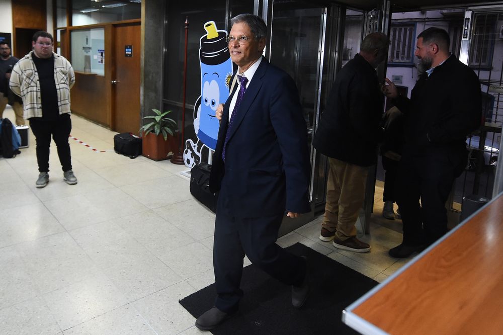 Consejo de Fútbol Profesional Asociación Uruguaya de Fútbol derechos de Televisión TV  Eduardo Zaidensztat