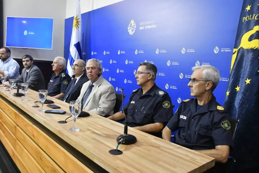 Conferencia de prensa del Ministerio del Interior en la que el ministro Luis Alberto Heber anunció el cese de Diego Fernández y Jorge Berriel