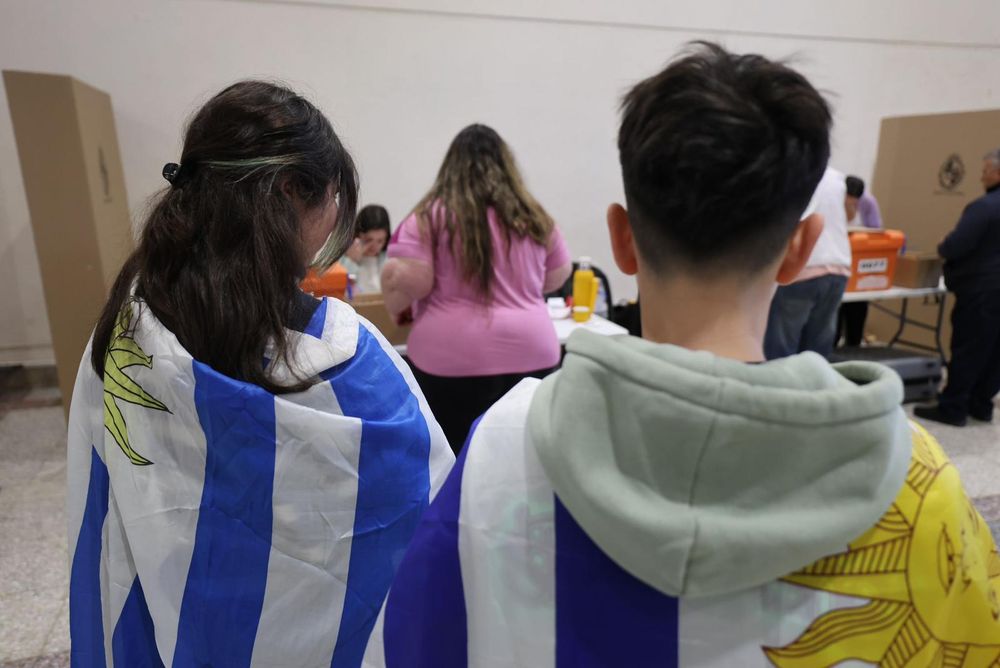 El mapa de Uruguay se pintó tras el escrutinio primario