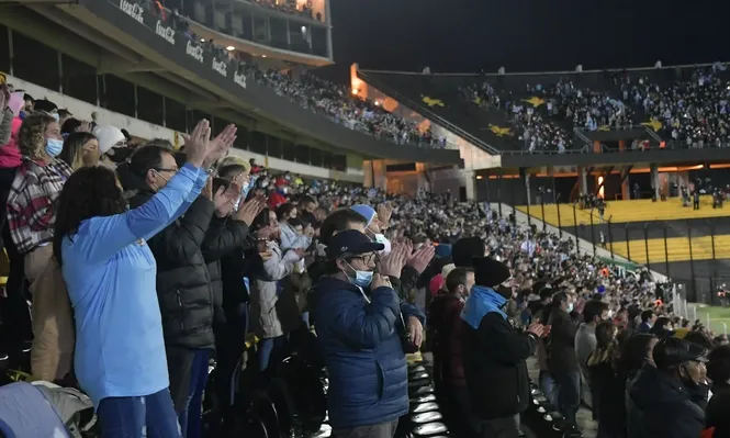 El público de la celeste vuelve al Campeón del Siglo