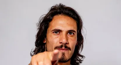 Edinson Cavani con la camiseta de Valencia