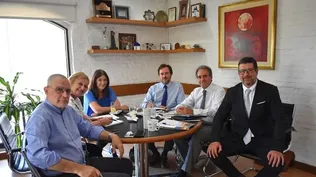 Las autoridades salientes del Ministerio de Turismo, Liliam Kechichian, Benjamín Liberoff e Iara Rodríguez, y las autoridades que asumieron en marzo, Germán Cardoso, Remo Monzeglio e Ignacio Curbelo