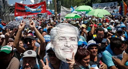 Impuestazo de Fernández: la tensión entre la necesidad fiscal y el discurso político