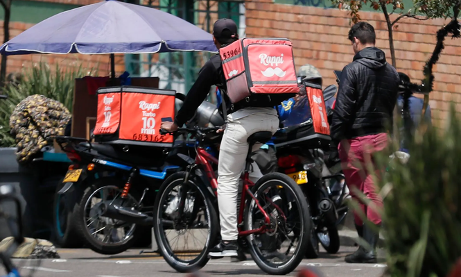 Amazon apuesta a ganar terreno frente a Mercado Libre en América Latina y compra participación en la colombiana Rappi