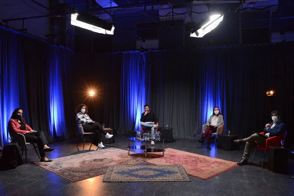 Natalia Uval, María Noel Domínguez, Brian Majilin, Natalia Roba y Martin Aguirre