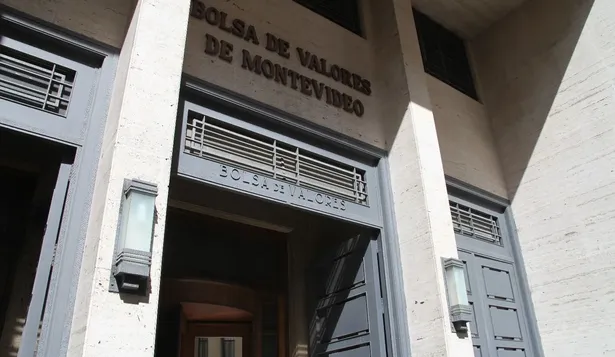 Aumentan límite de las AFAP para invertir en acciones de empresas uruguayas