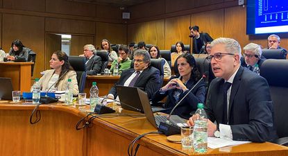 Autoridades del Banco Central y del Ministerio de Economía la semana pasada en el Parlamento.