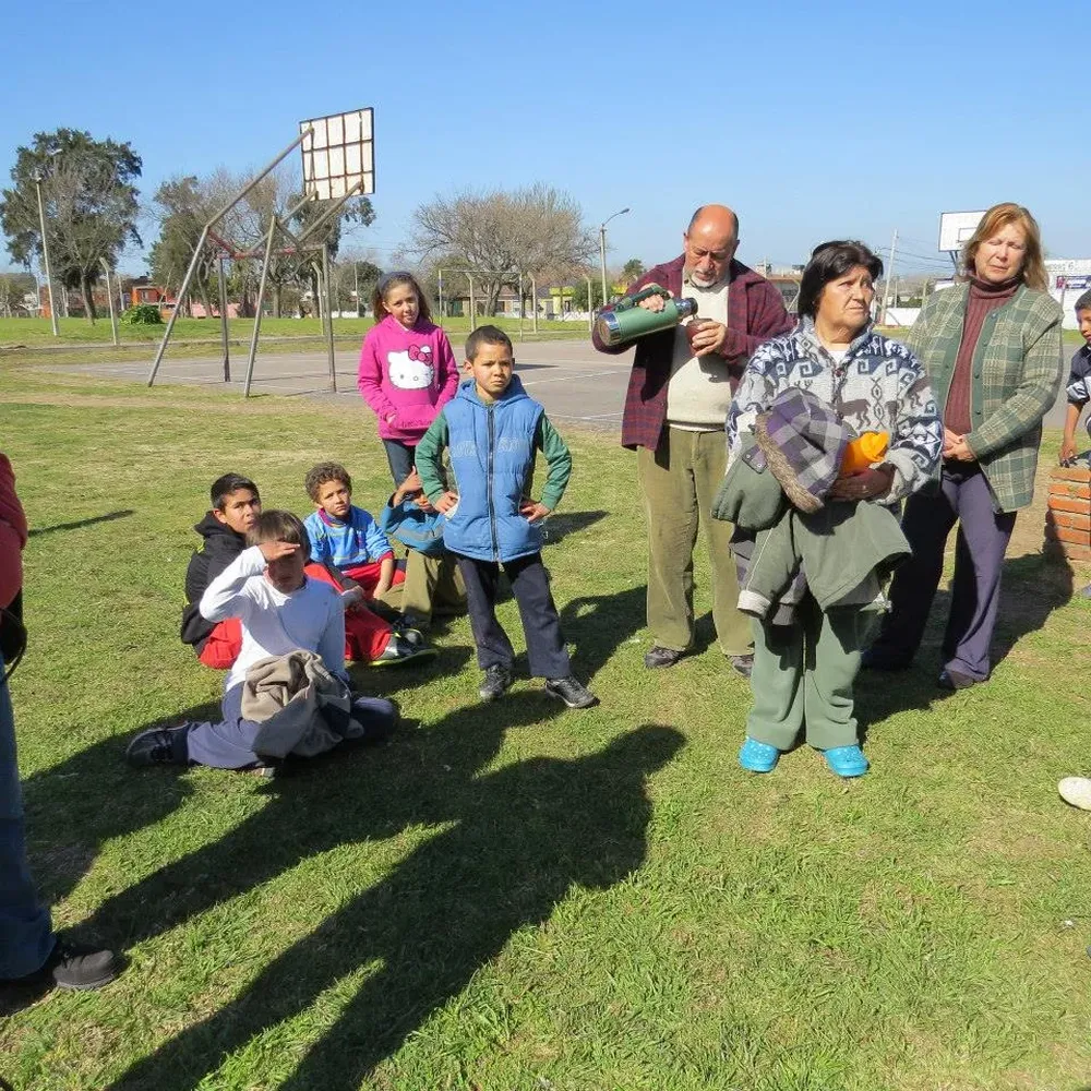 Transmisión del programa radial Montevideo contigo desde la plaza de deportes n.º 14