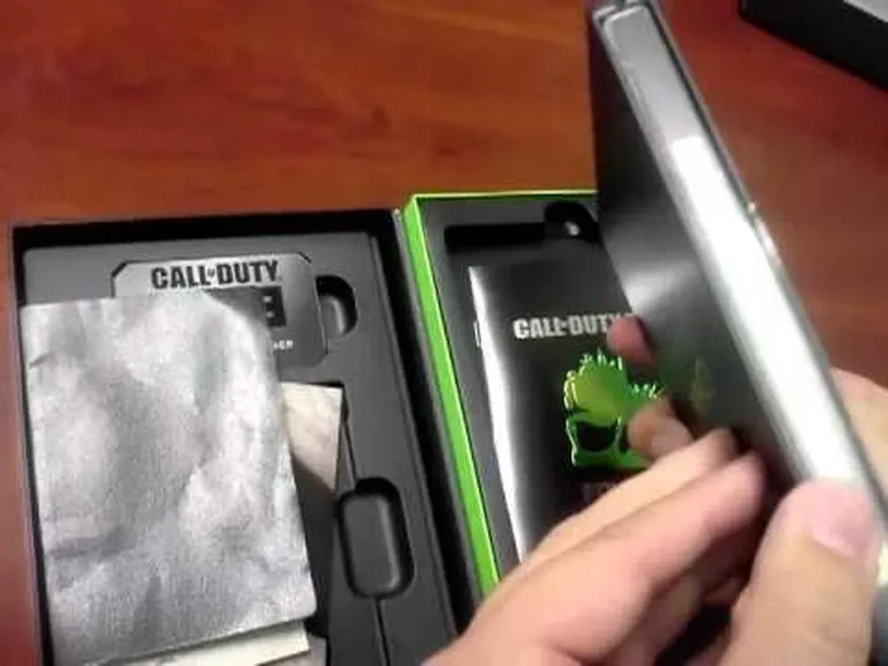 El unboxing de la edición de colección del videojuego Call of Duty Modern Warfare 2
