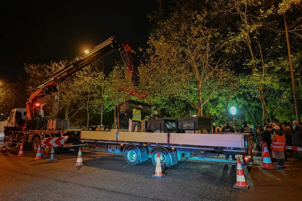 Las razones de seguridad que presentó la Prefectura de Policía de París contemplan el desmantelamiento de casi 600 de los 900 cajones verdes de los “bouquinistes”.