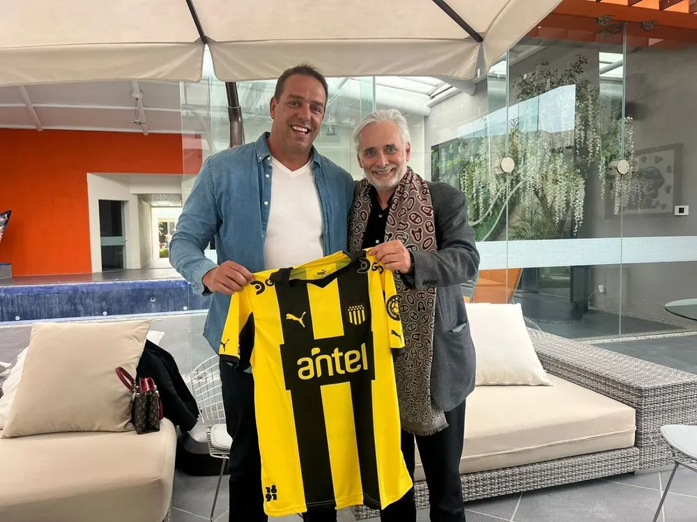 Ruglio y Martínez, Peñarol y Grupo Pachuca juntos