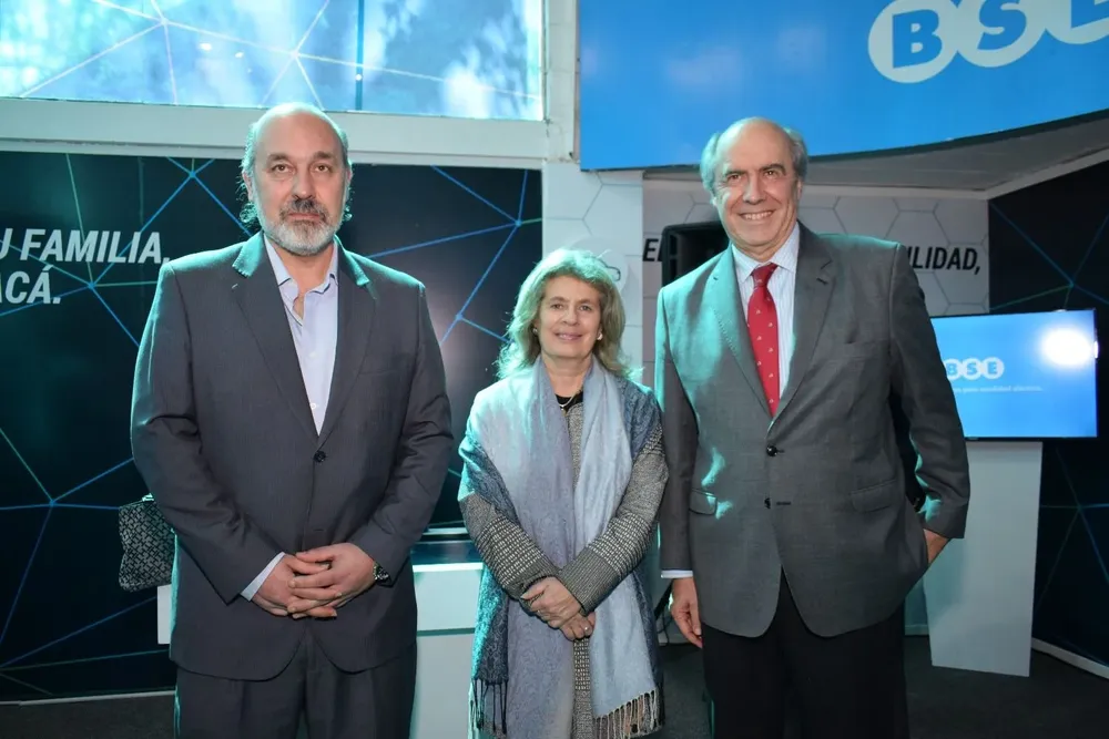 Marcos Othegui, Silvana Olivera y José Amorin Batlle