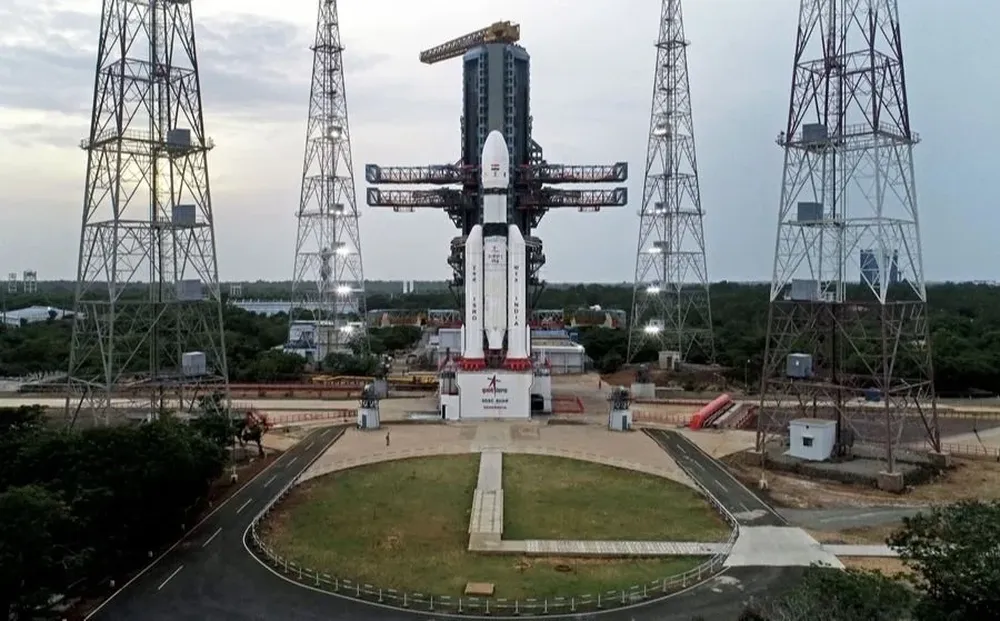 La Organización de Investigación Espacial de la India distribuyó la imagen del vehículo de lanzamiento de la misión Chandrayaan-3 en el Centro espacial Satish Dhawan