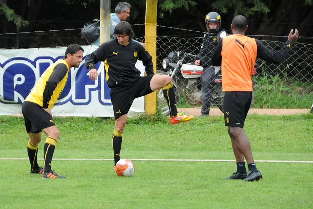 Aureliano Torres ingresó en la práctica por Raguso