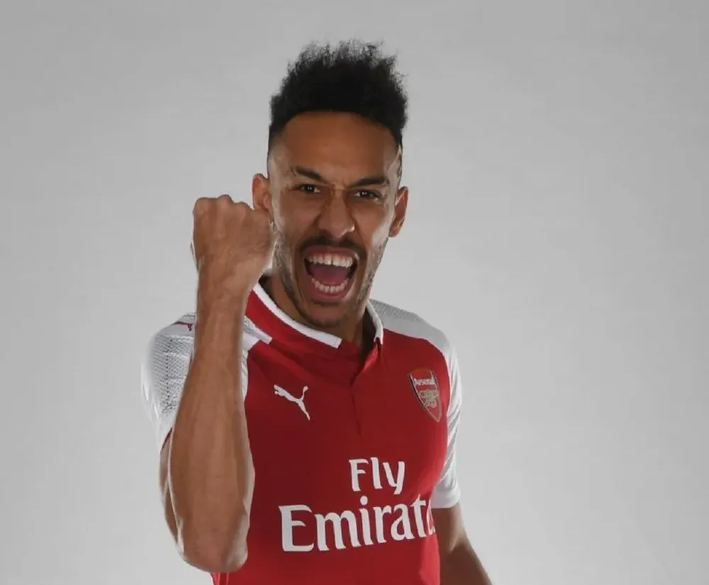 Aubameyang con la camiseta de Arsenal
