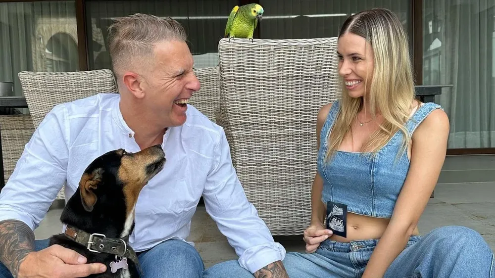 El hijo de la pareja llegará en abril