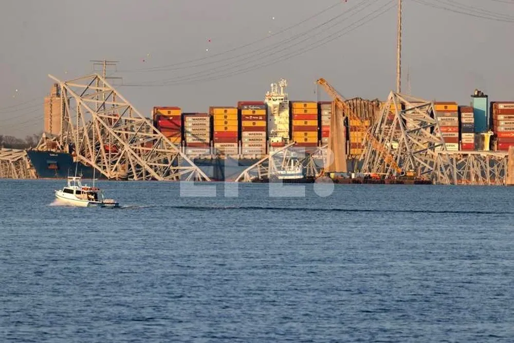 El puente derrumbado por un barco en Baltimore.