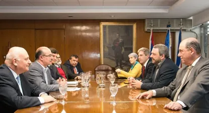 Copom destacó esfuerzo por sostener cotización del dólar