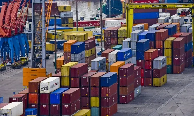 Exportaciones caen 7% en 2016  con datos positivos de último bimestre