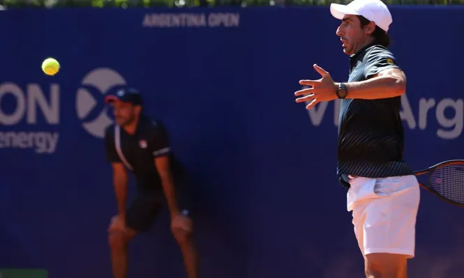 Pablo Cuevas pasó cómodo la primera ronda en Buenos Aires