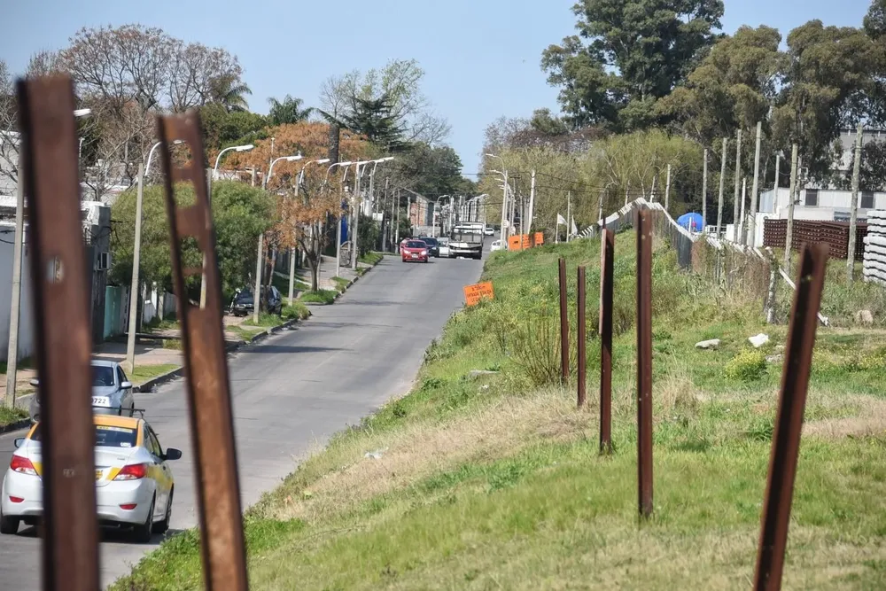 Camino Edison, barrio Peñarol
