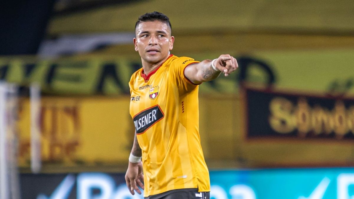 Asesinato del futbolista ecuatoriano Mario Pineida conmociona al fútbol de su país