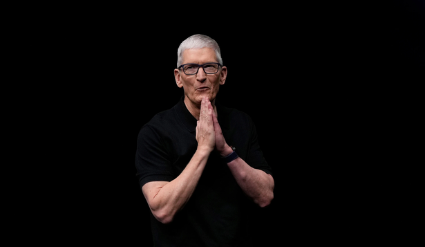 Tim Cook deja su cargo como CEO de Apple después de 15 años: su legado en la empresa y la elección de su sucesor