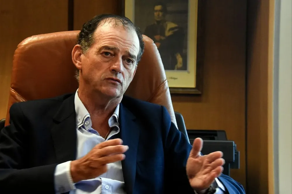 El senador Guido Manini Ríos durante la entrevista