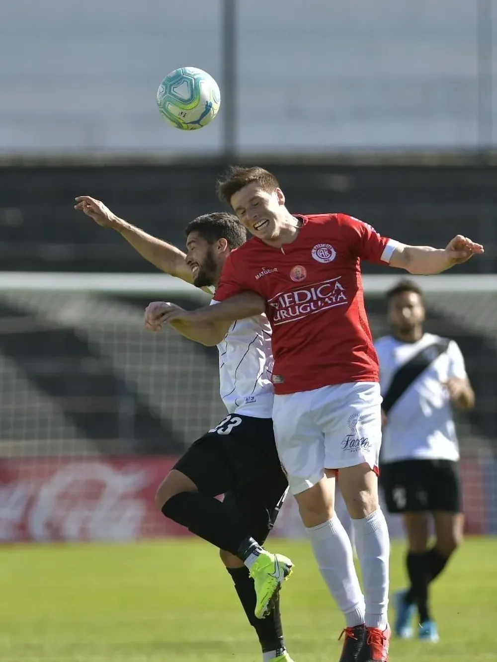 Ancheta y el Colo Romero, duelo aéreo