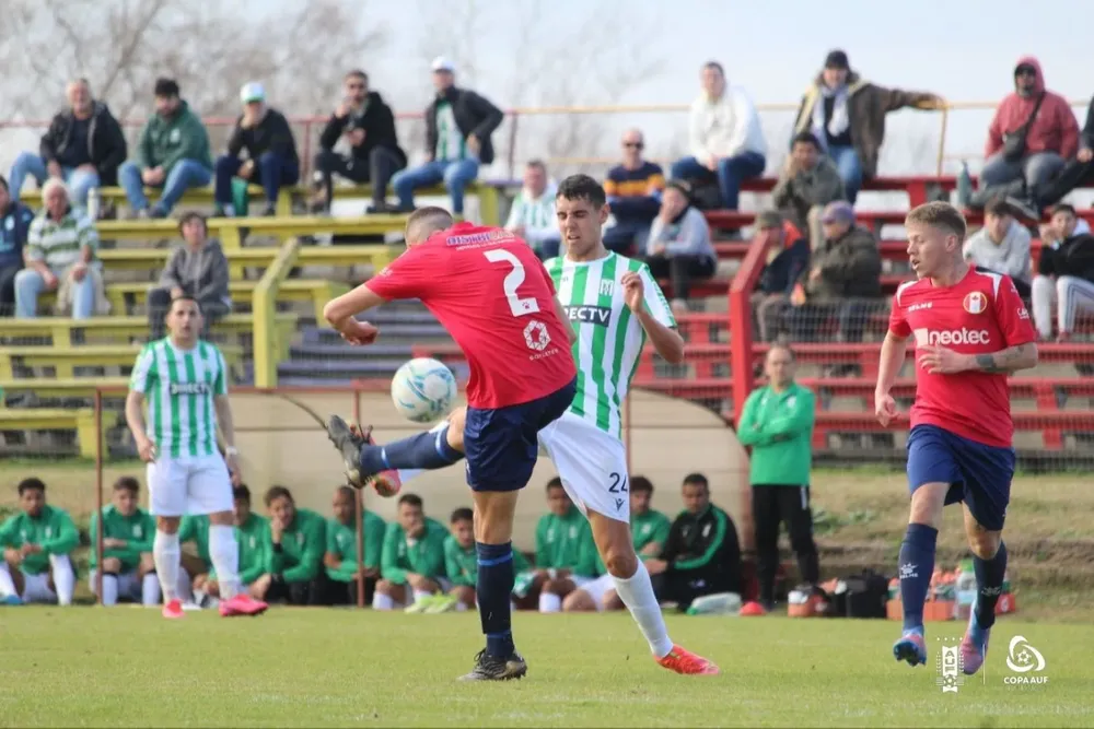 Canadian llevó a Racing a los penales