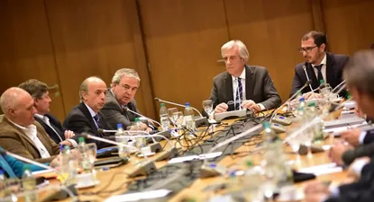 lacalle pou impulsa que blancos se bajen del acuerdo de seguridad con vazquez
