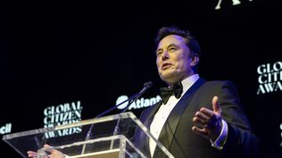 Elon Musk compró la red social X en 2022