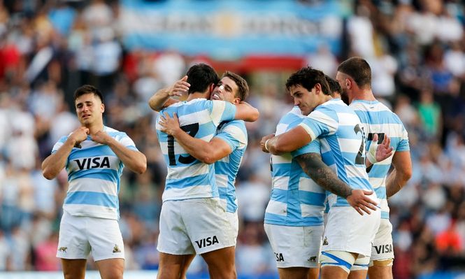 Festejo de Los Pumas: Lucio Cinti y Bautista Delguy